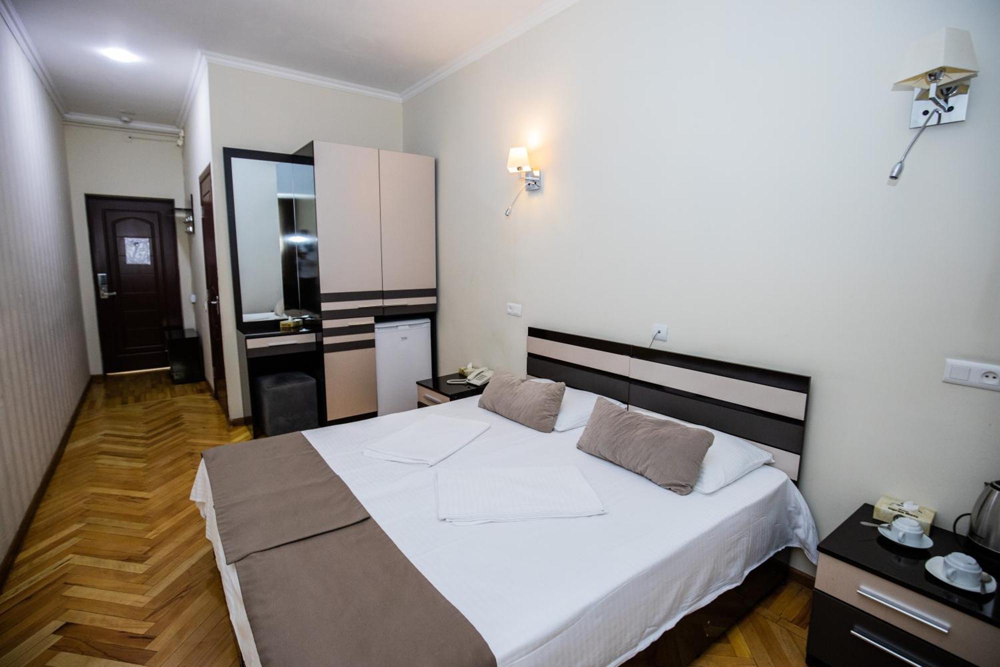 Yereone Hotel Apartment Yerevan Exterior photo