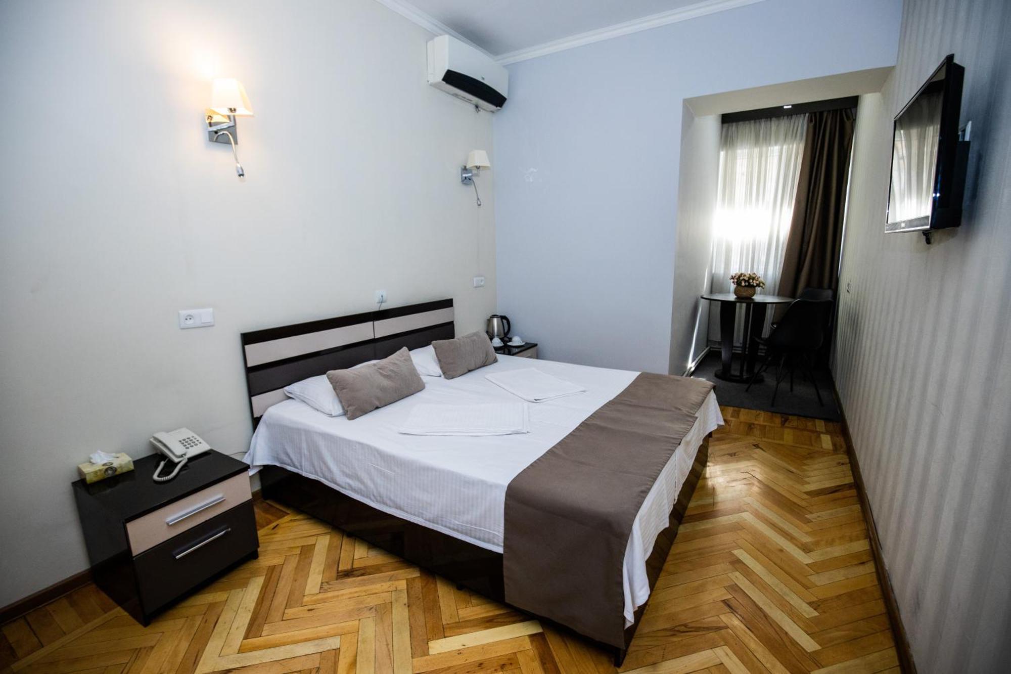 Yereone Hotel Apartment Yerevan Exterior photo